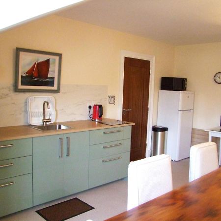 Glendalough Scenery Farmhouse ราวด์วูด ภายนอก รูปภาพ