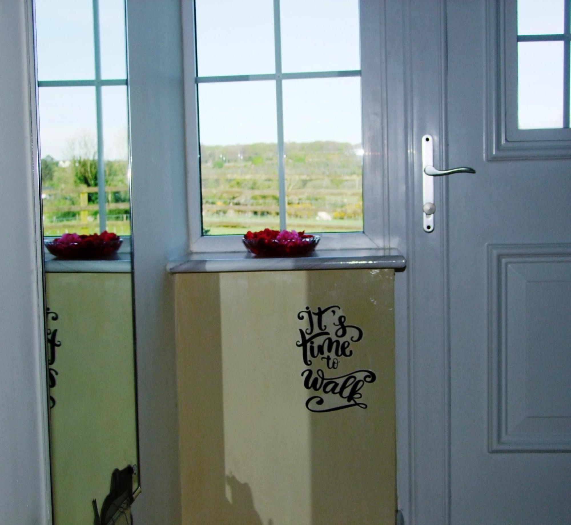 Glendalough Scenery Farmhouse ราวด์วูด ภายนอก รูปภาพ